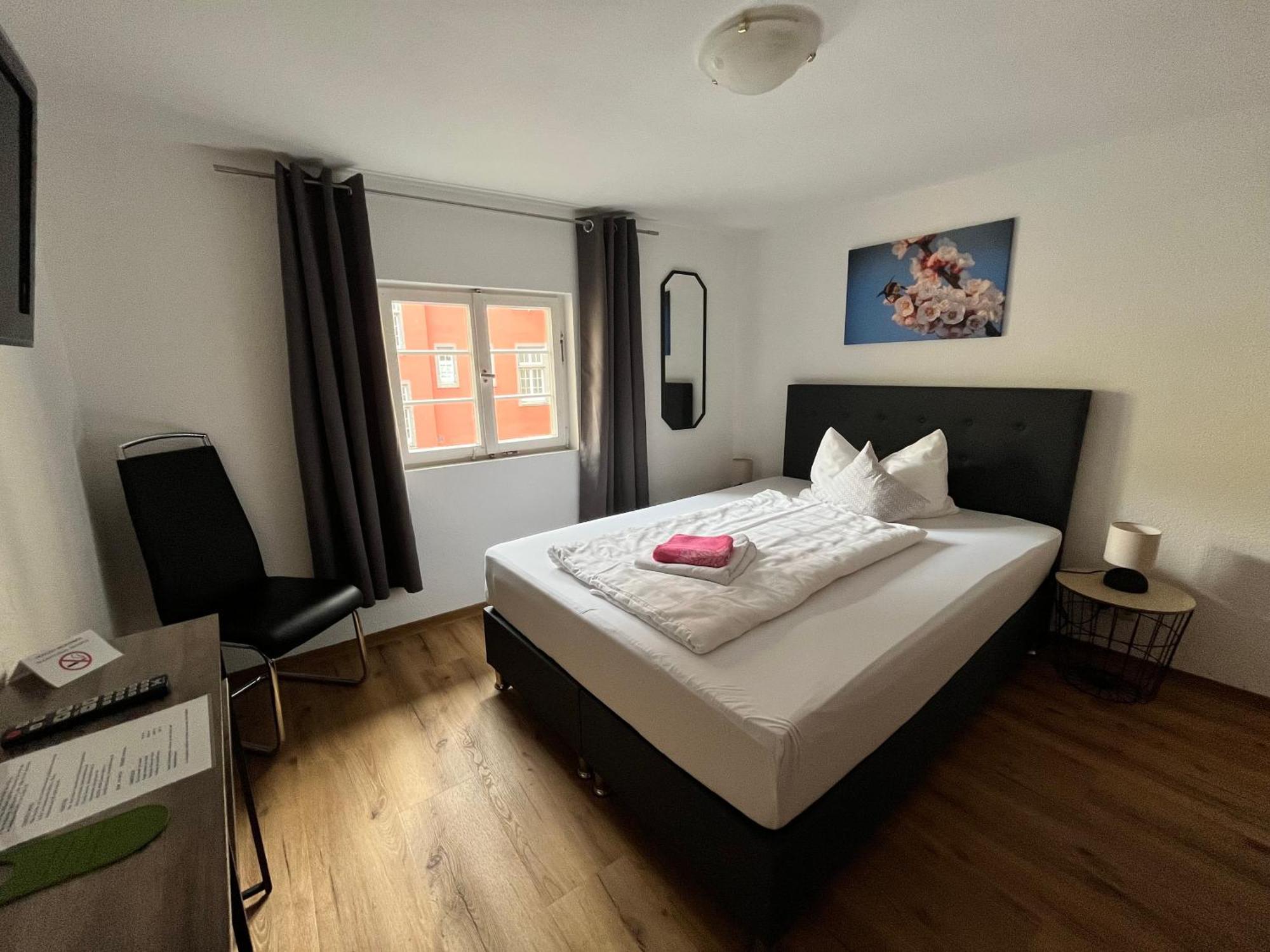 Gaestehaus Am Hafen 3* Meersburg