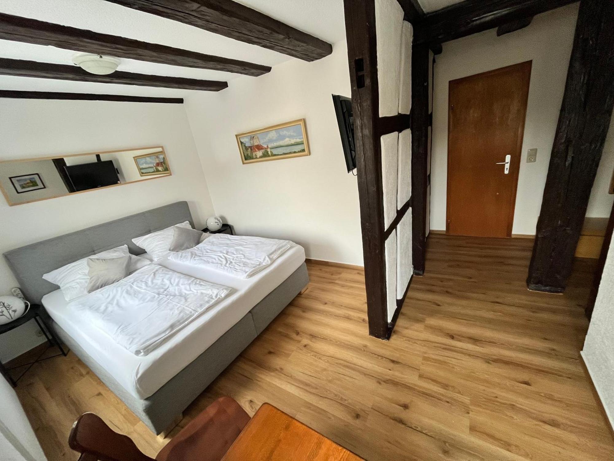 Gaestehaus Am Hafen Herberg 3*